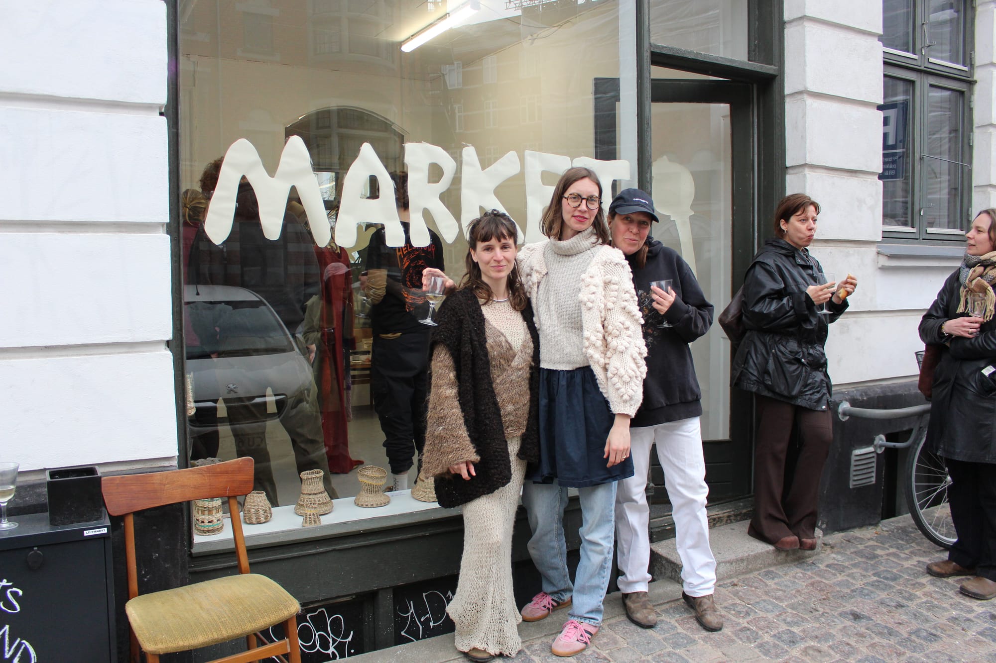 MARKET LANCERING